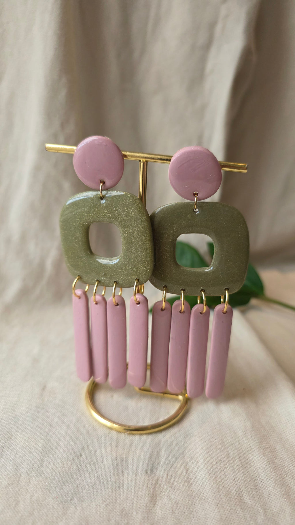 Dona (pink and green)