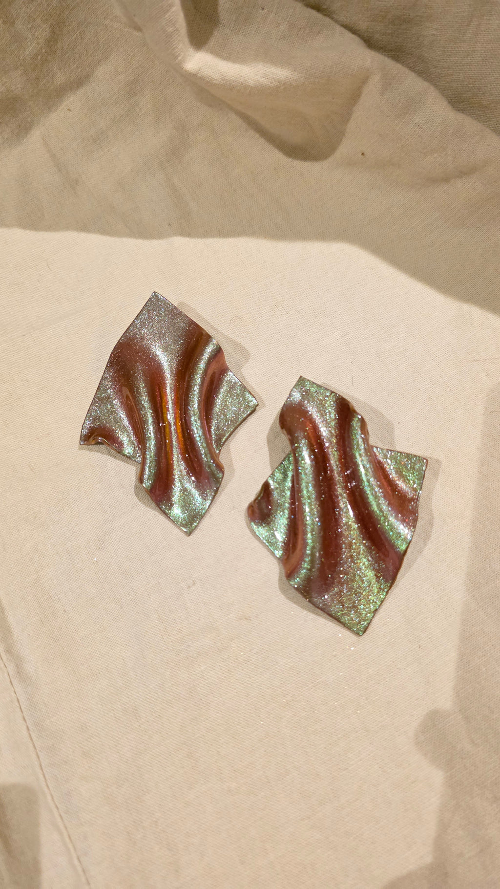 Green Pink Cameleon Dangels