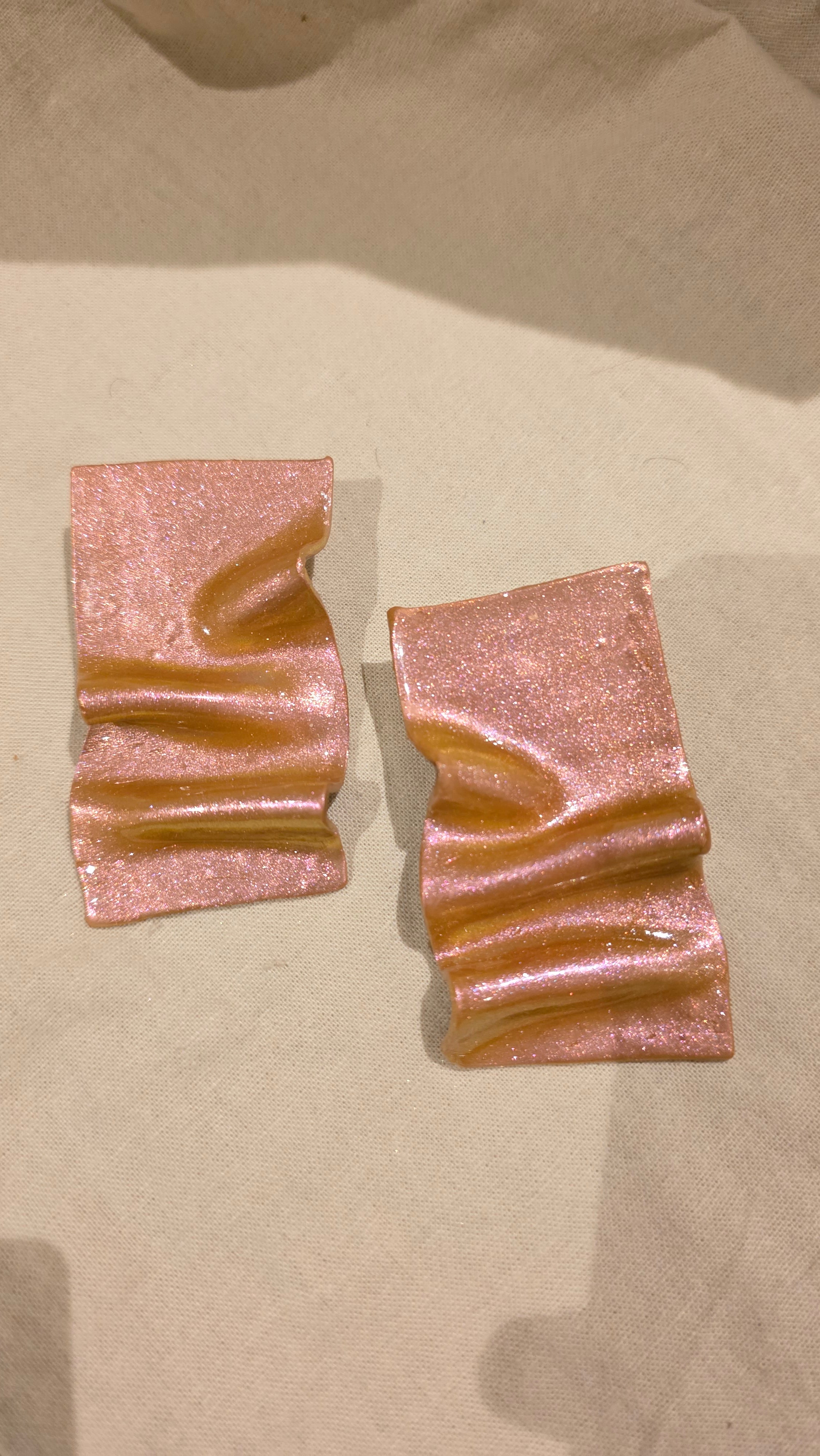 Peach Cameleon Dangels